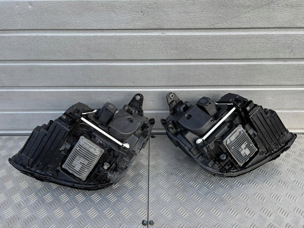 фото №10, Mercedes e-klasa w213 213 лампа перед права eu. комплектна