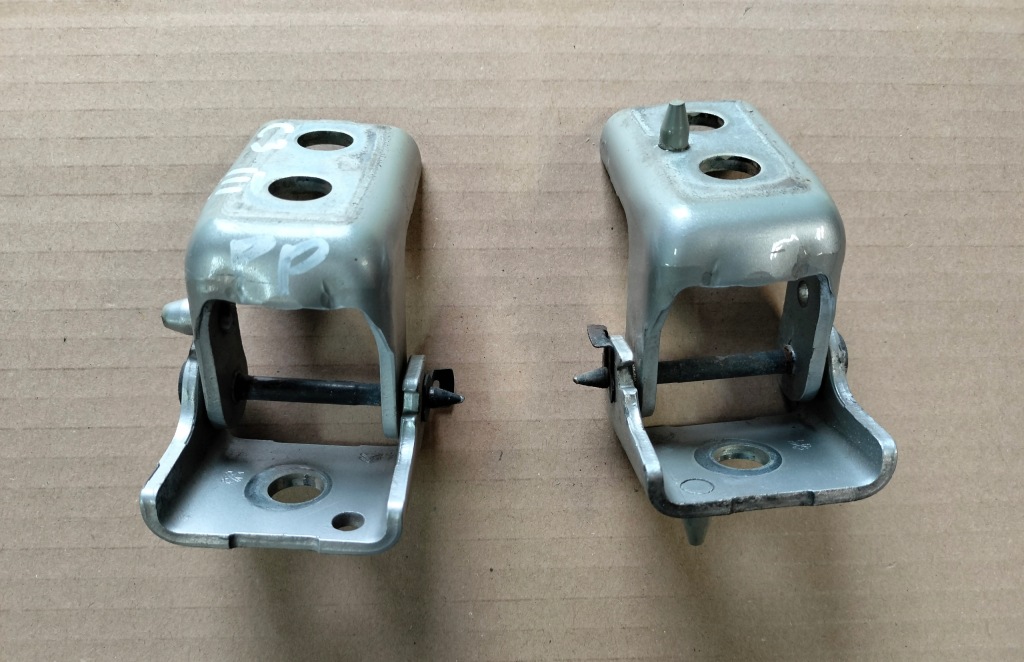 фото №1, Citroen c3 iii петлі двері правий перед ezrc