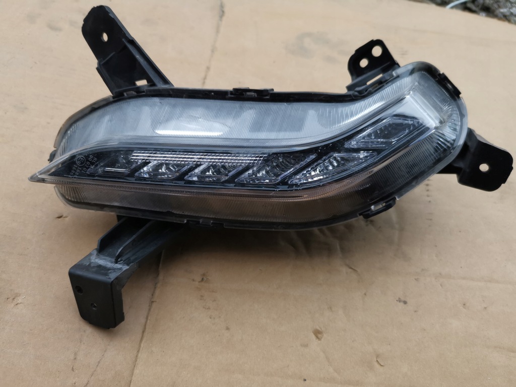 фото №1, Hyundai i30 iii fastback противотуманная фара led drl правый