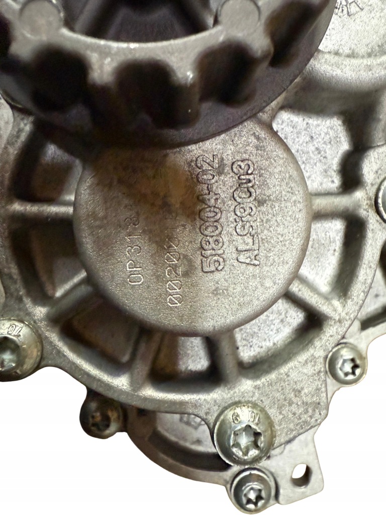 Купить Mclaren 650s 3.8 v8 насос масла 518001-02