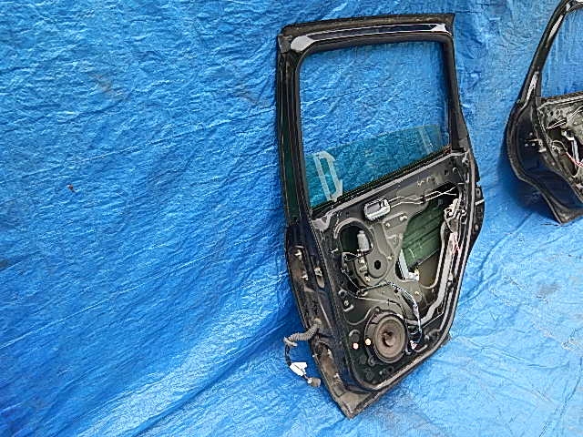 фото №8, Дверь правое задняя nissan almera tino 00-06