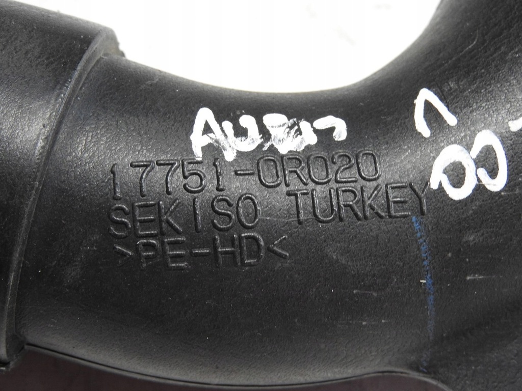 фото №12, Toyota auris i 06-09 2.0 d4d труба воздухозаборник воздуха 17751-0r020