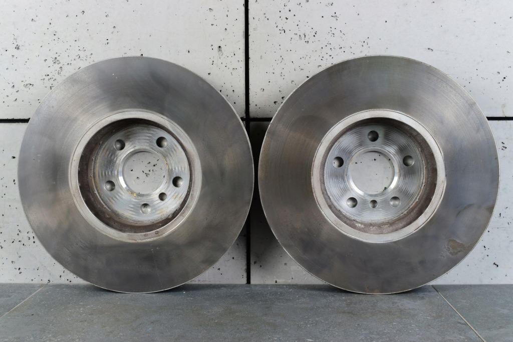 Bmw ix i20 тормоза тормозные диски диск суппорты передние суппорт m-sport 9917km! Оригинал