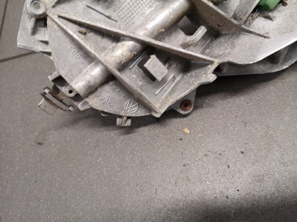 фото №8, Каркас зеркало левый vw touareg 7l lift