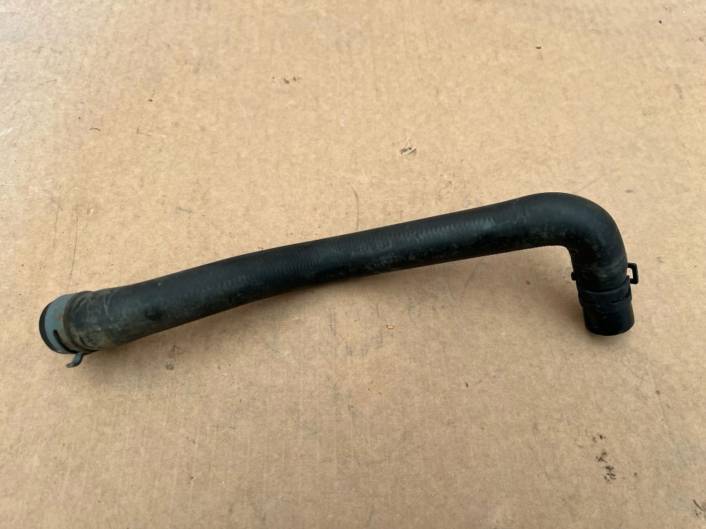 фото №2, Audi a4 8w 2.0 tfsi труба wąż wody рідина 8w1819373c