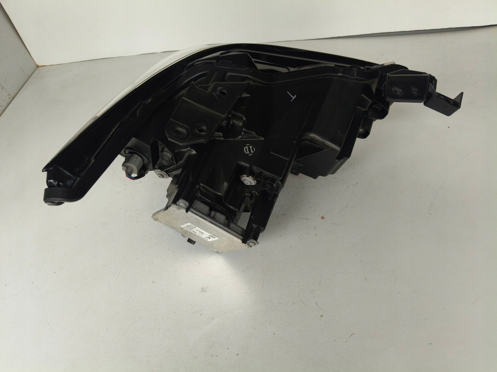 Фара ліва фара mazda 3 19- full led 8 pin Оригінал