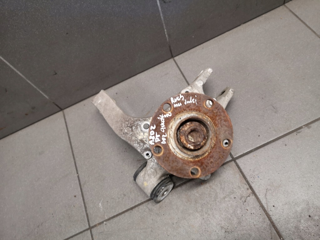 фото №1, Поворотний кулак правий задня audi a8 d2 lift bez quattro