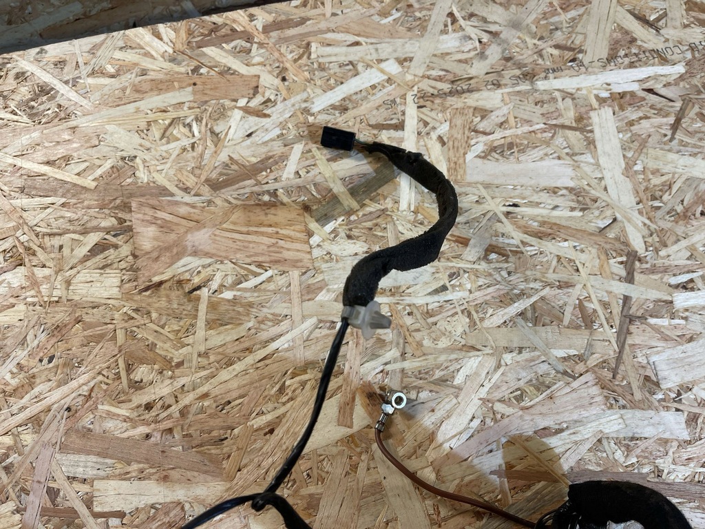 фото №8, Opel zafira a 2001 середина жгут трубопровод крышки задний / багажника