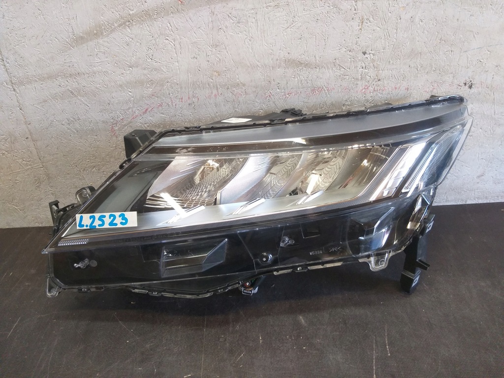 фото №1, Лампа перед левая mitsubishi asx full led 20- 8301d481