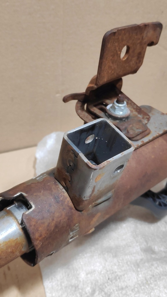 фото №8, Колонка рулевая руля крестовина peugeot 308 t9