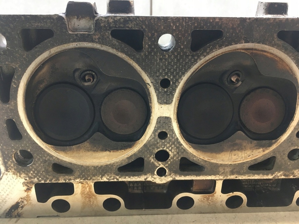 фото №9, Головка dodge caravan iii 3.3 v6 4621510a