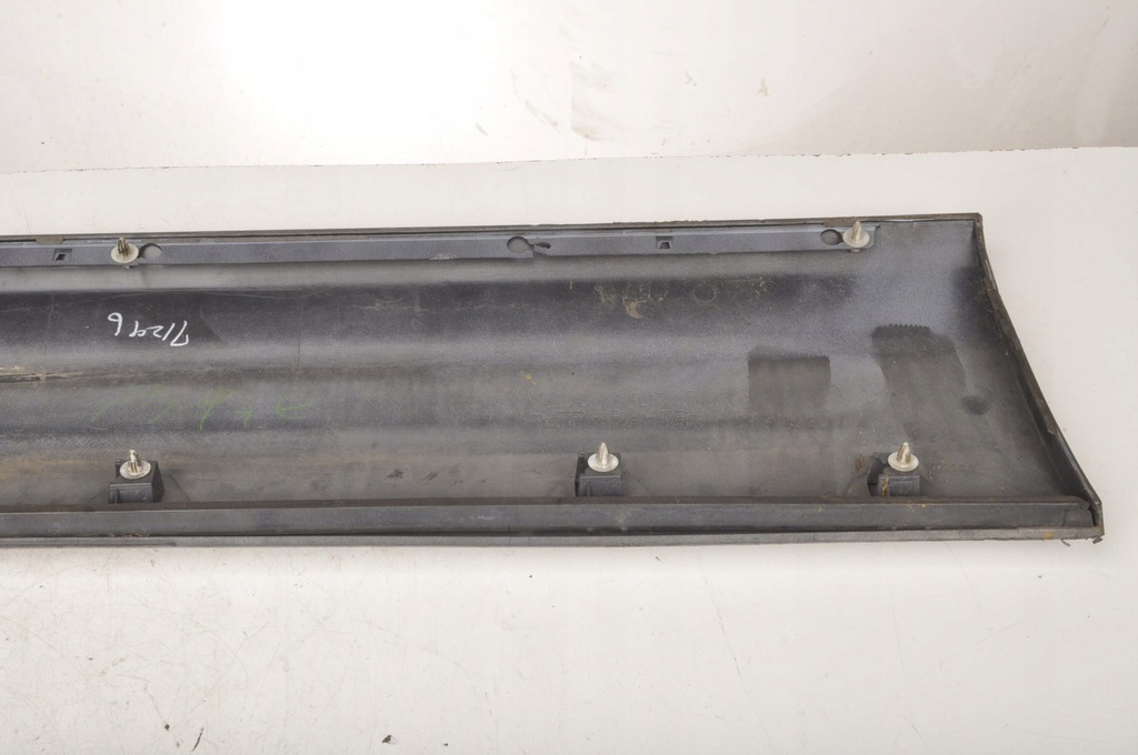 фото №6, Mitsubishi pajero iii молдинг дверь правый перед mr47858