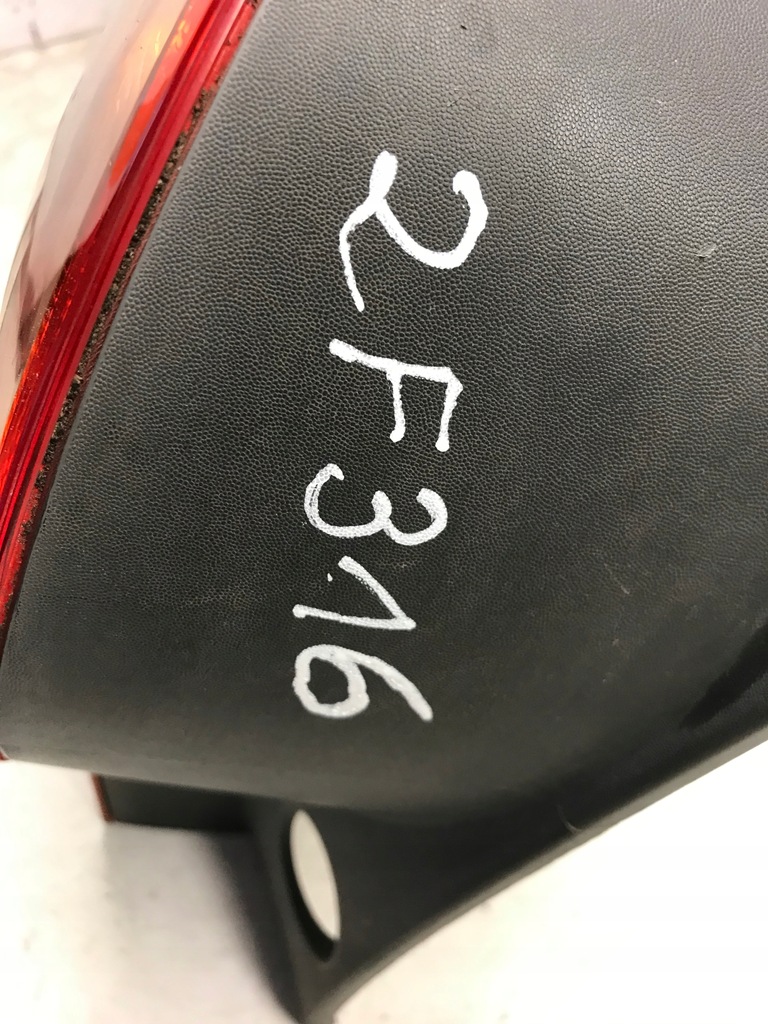 фото №7, Лампа лівий задня ліва задня renault modus 04-08 8200538786 europa