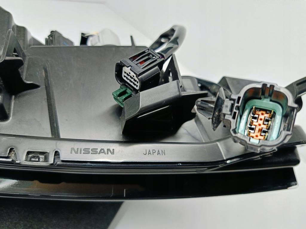 фото №13, Nissan ariya 20- лампа нижняя правая перед передняя led drl eu 26600-5mp0a