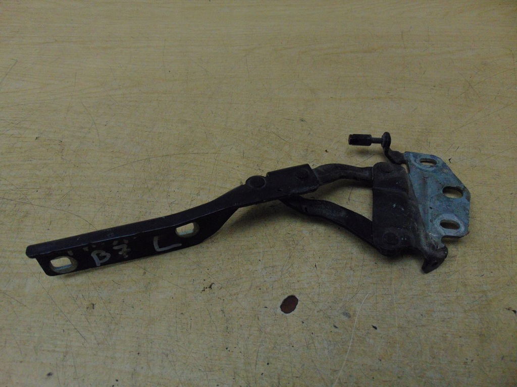 фото №7, Петля капот левый vw passat b7 3aa823301
