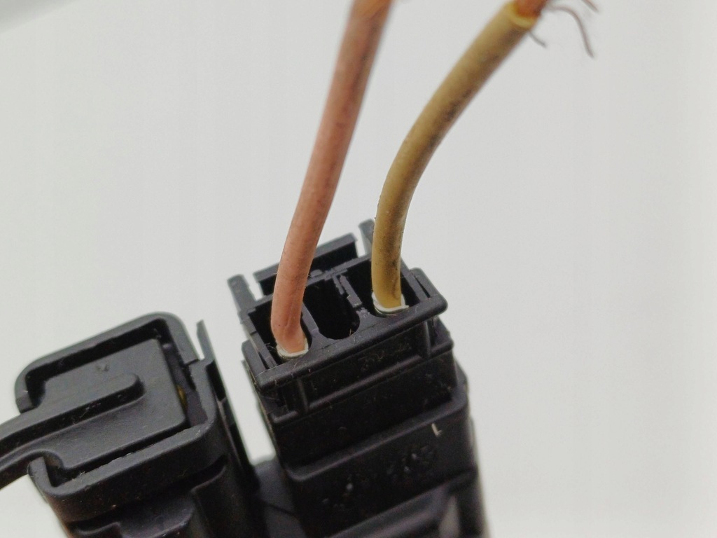 фото №4, Привід кришка заливної пального renault clio iii nr209