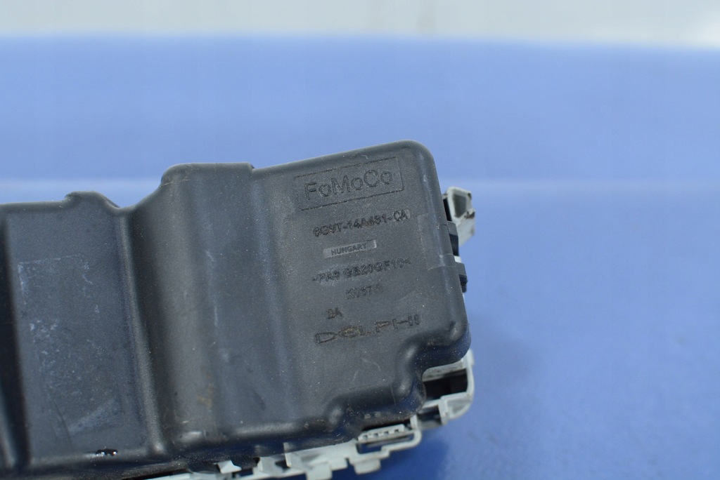 фото №5, V70 iii 1.6b коробка предохранителей 6g9t-14a481-ca