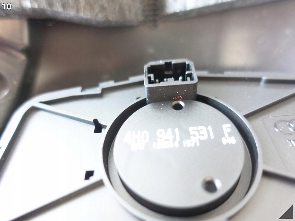 фото №11, Audi a8 s8 4h1 d4 lift 13-17 защита колонка рулевая переключатель head-up