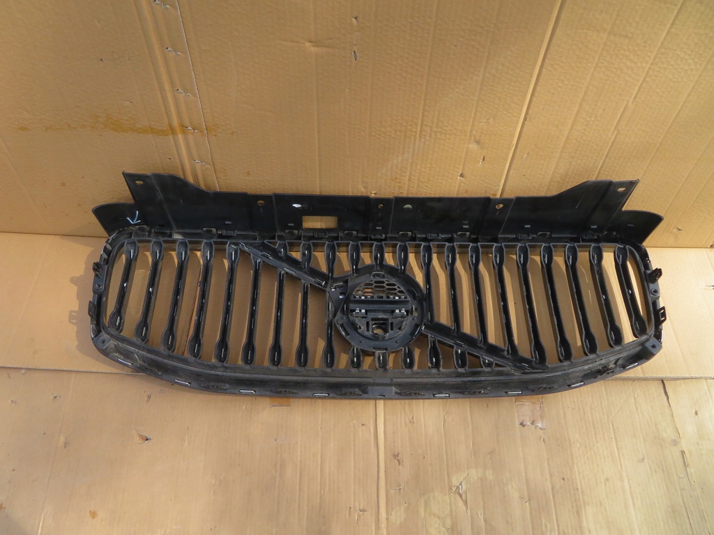 фото №11, Volvo xc60 ii 17- решітка радіатора решітка радіатора решітка бампера 31457465