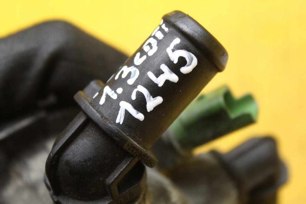 фото №15, Корпус термостата 55202373 grande punto 1.3cdti