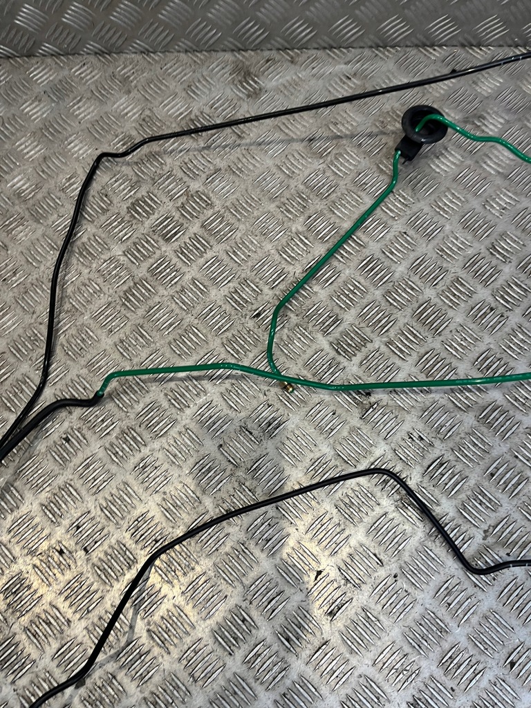 фото №10, Шланг провода электропроводка подвеска уровень porsche macan lift