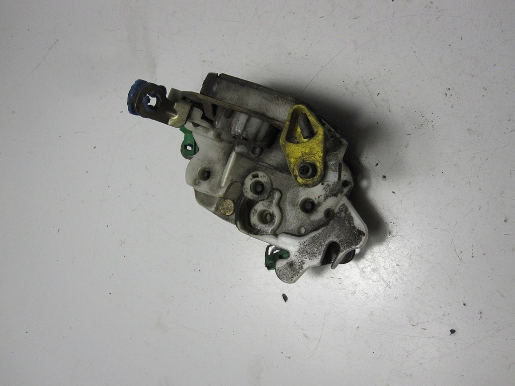 фото №6, Замок дверь передний левый nissan vanette 99r