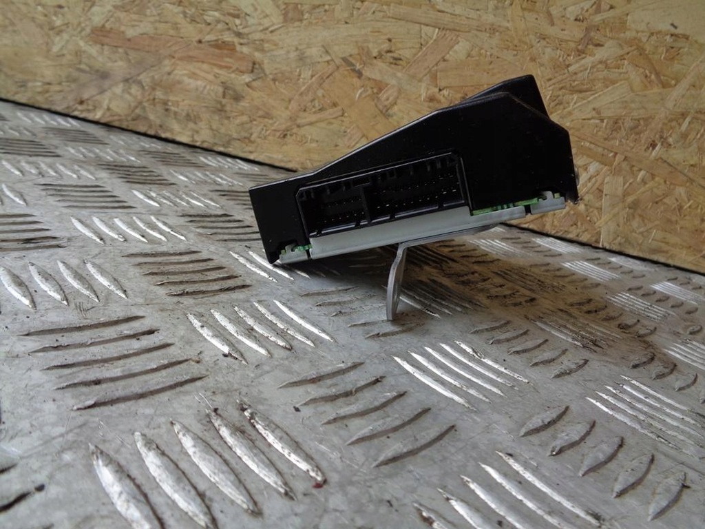 фото №3, Усилитель радио honda accord vii 02-