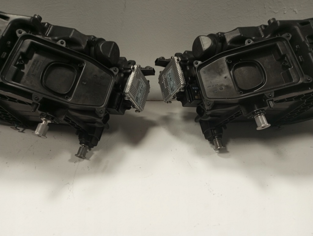 Фара ліхтарі  full led cayenne 9y0 рестайлінг  9y0941082l 9y0941081m нове Недорого