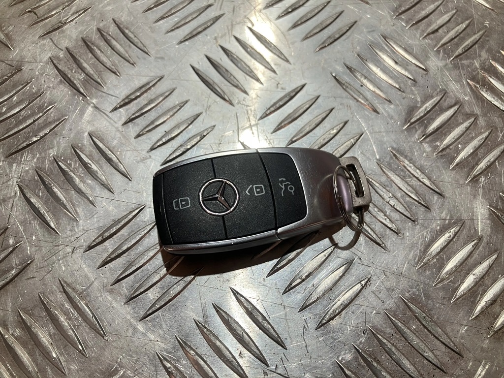 фото №1, Ключ pilot mercedes eqb x243 dm4 433 mhz