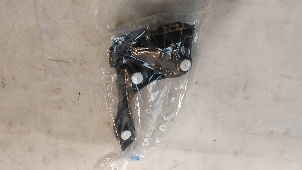 фото №5, Opel crossland x направляющая задняя левый yq00723980