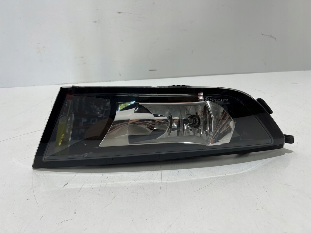 фото №1, Протитуманна фара лівий skoda fabia iv 4 6v0