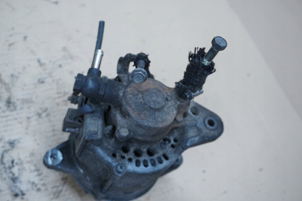 Land cruiser lj70 генератор + насос вакуум 2,4 td Доставка