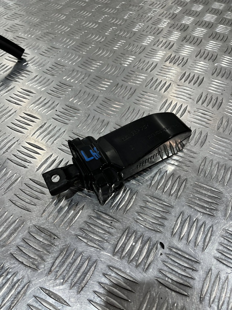 фото №1, Обмежувач двері задня лівий skoda scala 19-