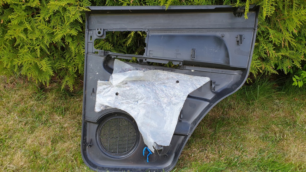 фото №4, Обшивка обивка дверь jeep cherokee liberty kk