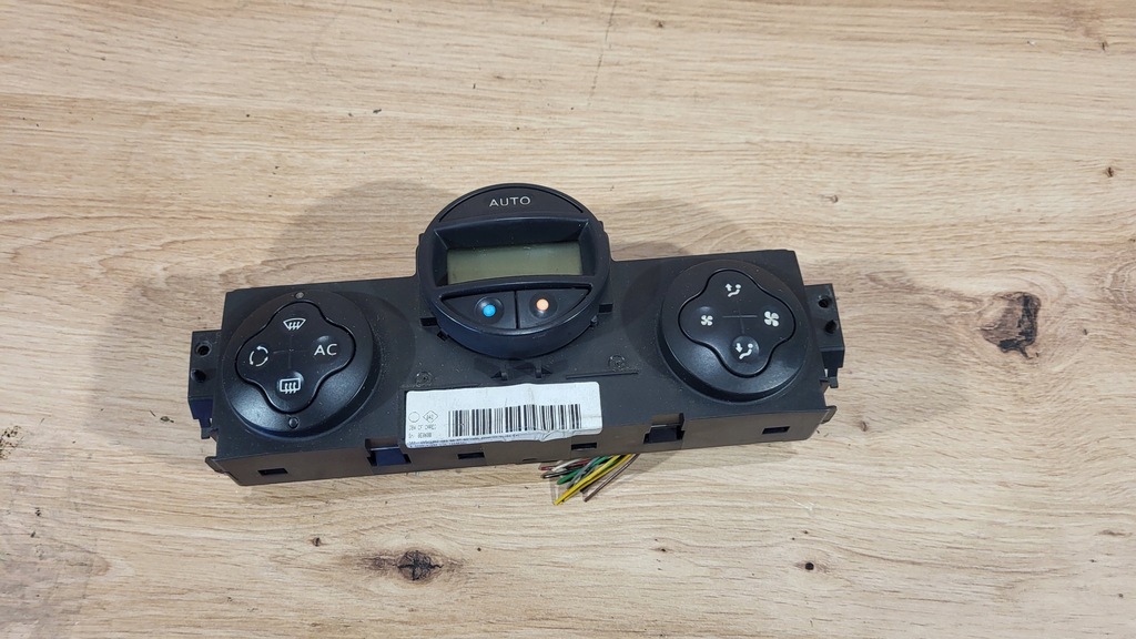 фото №1, Панель обдув renault megane scenic ii 2 03- 8200141294