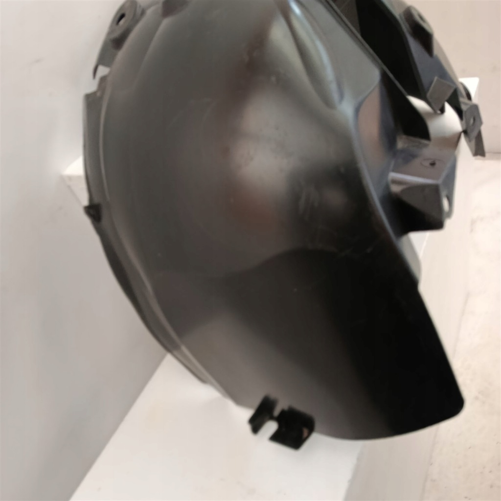 Підкрилок праве перед renault twingo 3 iii 638401599r Ціна