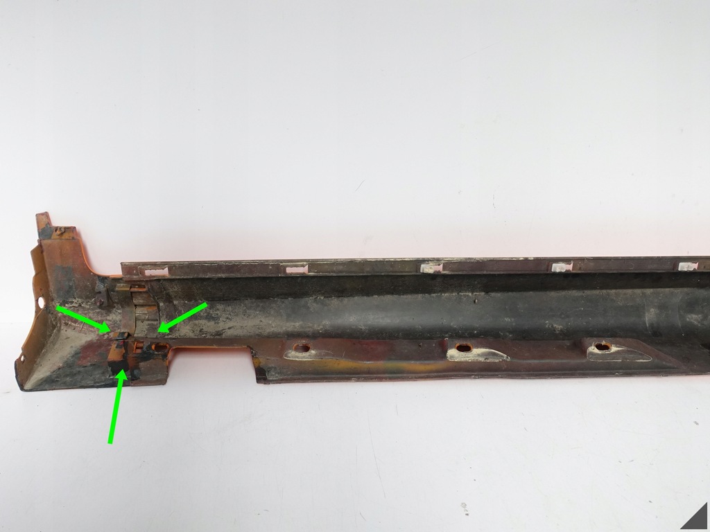 фото №10, Volvo c30 r design sport поріг правий