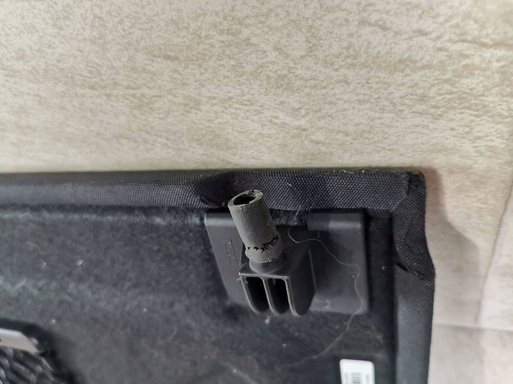 Porsche macan 95b 95b867769l полиця задня багажника в Україні