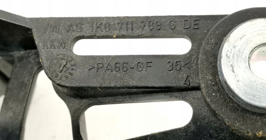 Підшипник опорний  audi a3 1k0711789g новий оригінальний Зі Шроту