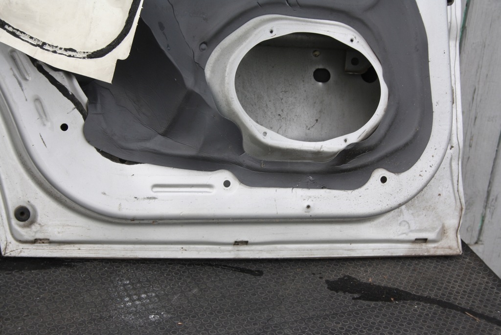 фото №7, Дверь левая задние mazda tribute lak 26a