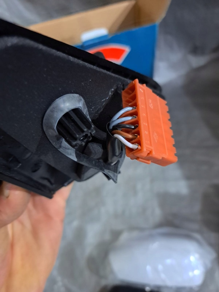 фото №7, Зеркало левая peugeot 306 5pin