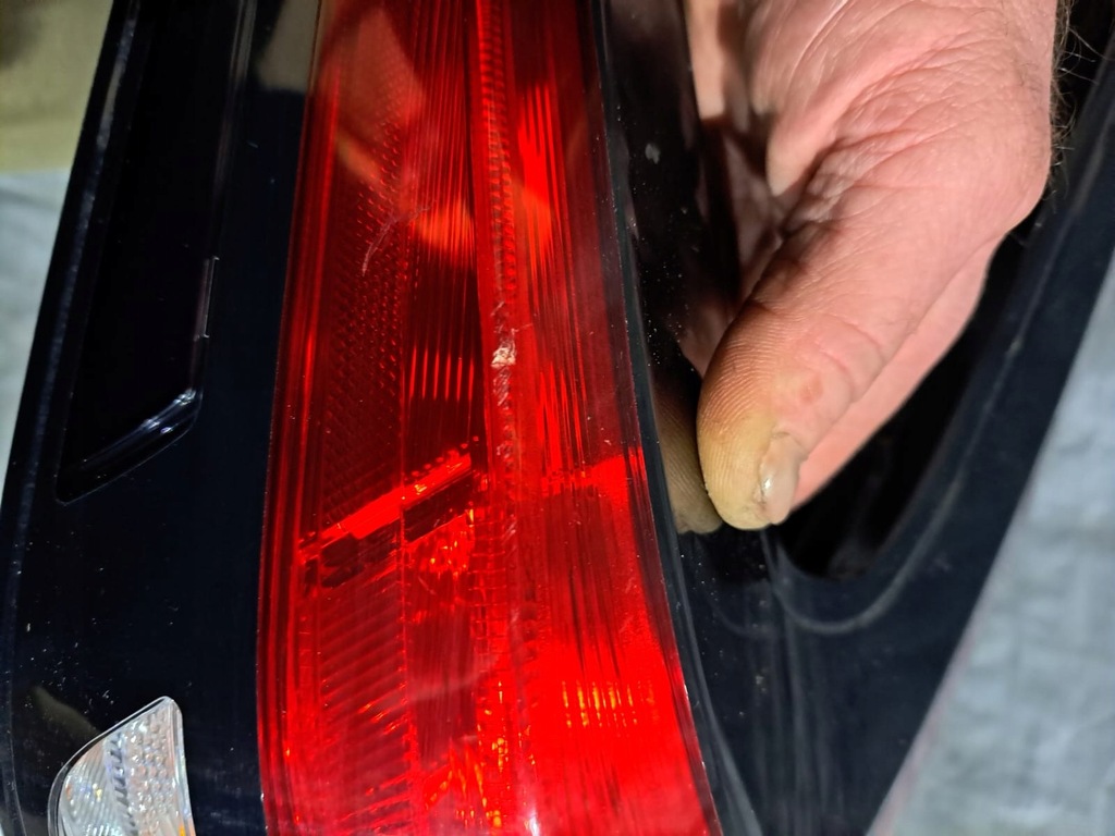 фото №11, Лампа задня nissan leaf