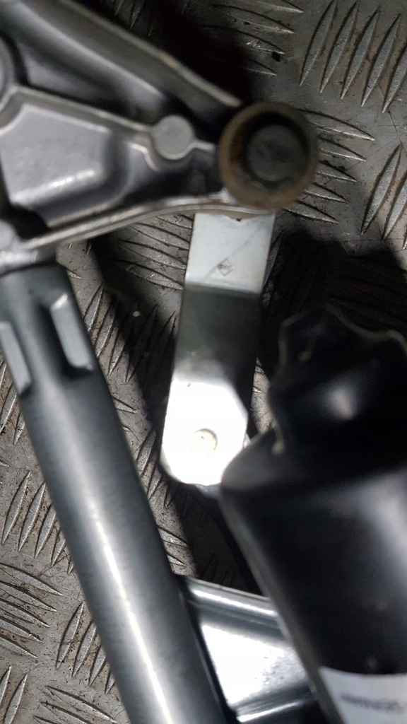 фото №10, Mercedes w203 / w203 sport coupe механизм привод дворник eu a2038200342