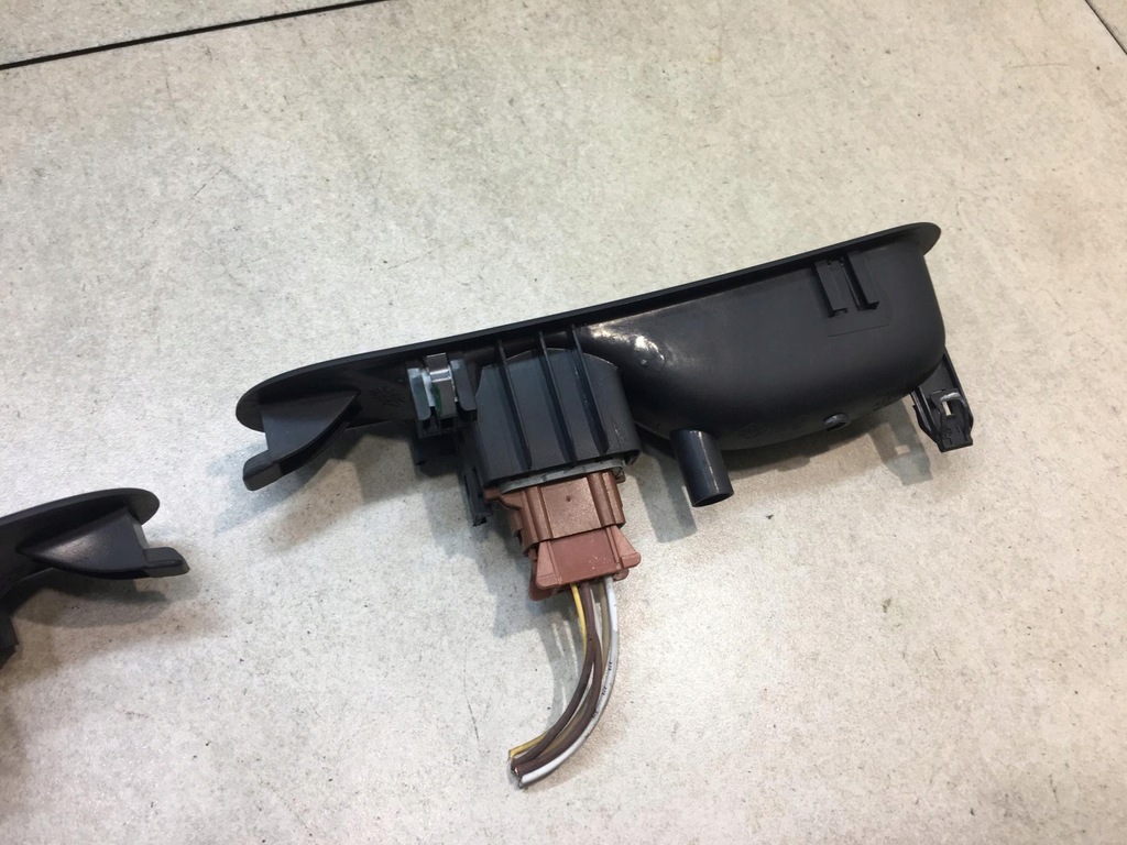 фото №6, Панель окон задняя левый правый espace iv 8200327947