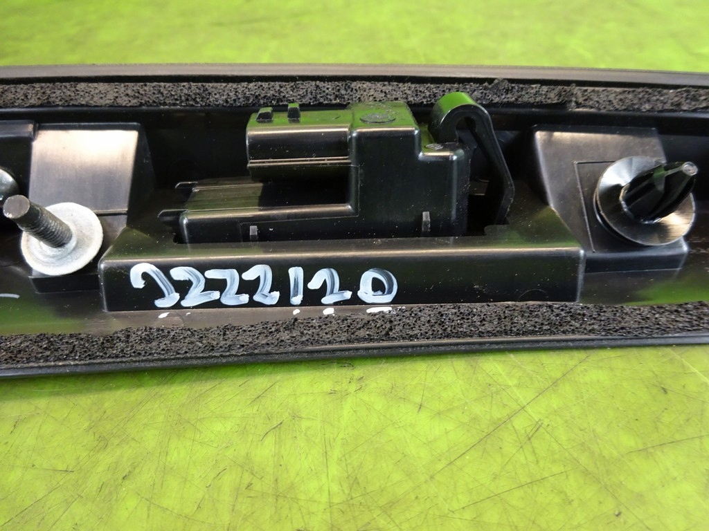 фото №8, Молдинг крышки infiniti q30 накладка 2018r z11g