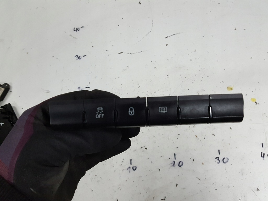 фото №1, Skoda rapid 12-17r панель перемикачі esp замка