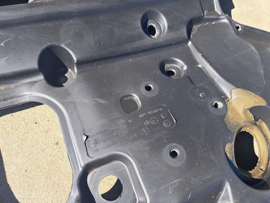 фото №6, Mercedes w247 b-klasa wygłuszaenie стены перегородки