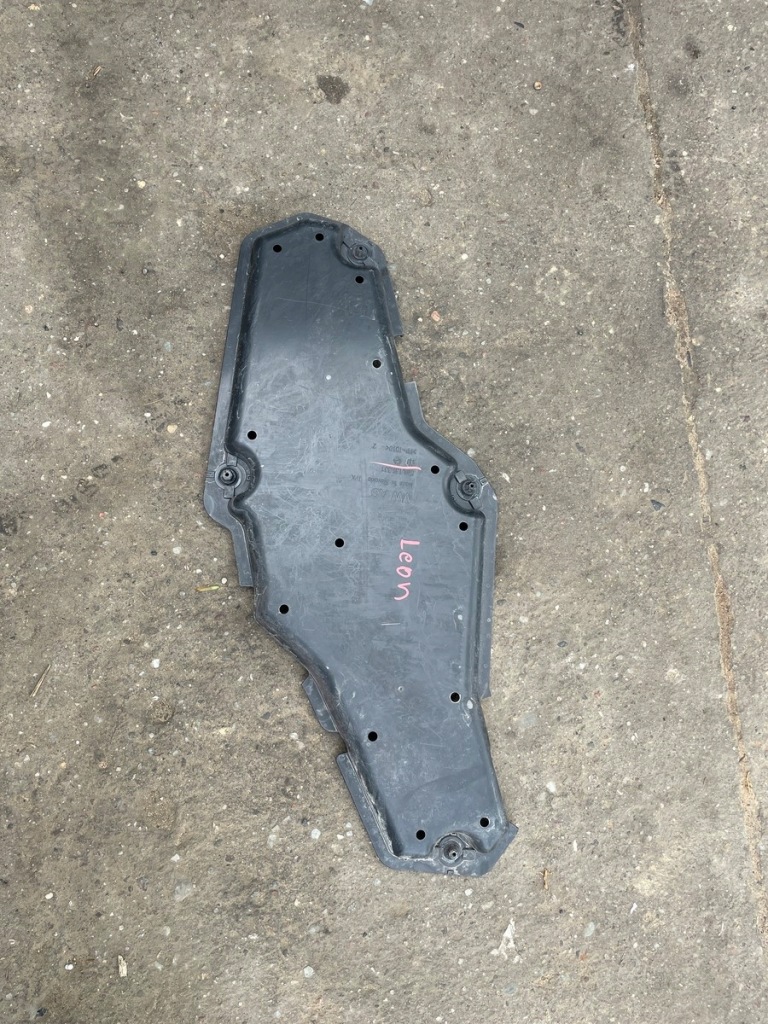 Купити Seat leon iv захист плита підвіска 5wa131331