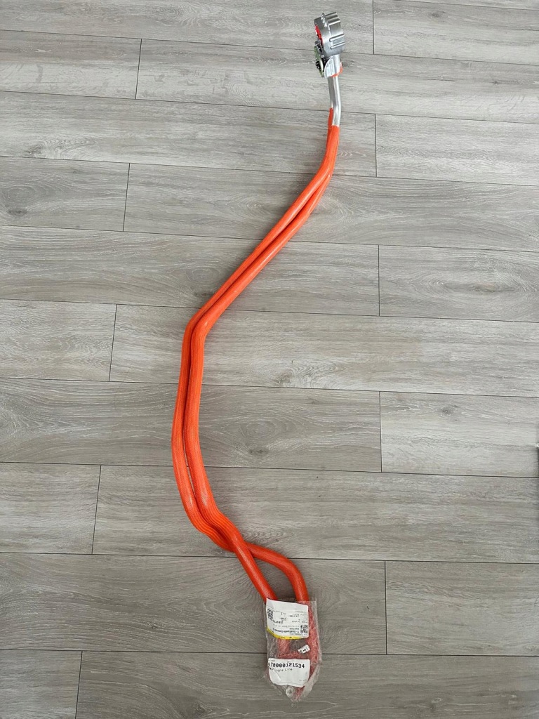 Купить Tesla 3 шланг wysokiego напряжения 1501773-50-b