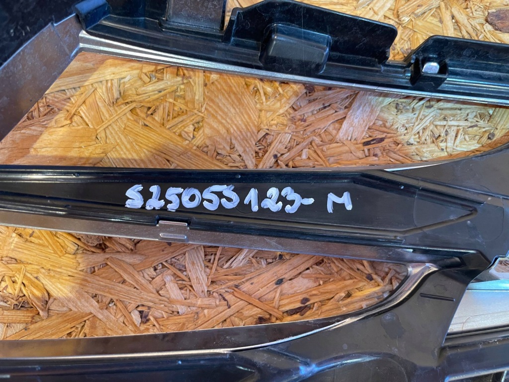 Hyundai tucson iv 4 nx4 20-24 решітка  решітка радіатора решітка бампера права перед Доставка